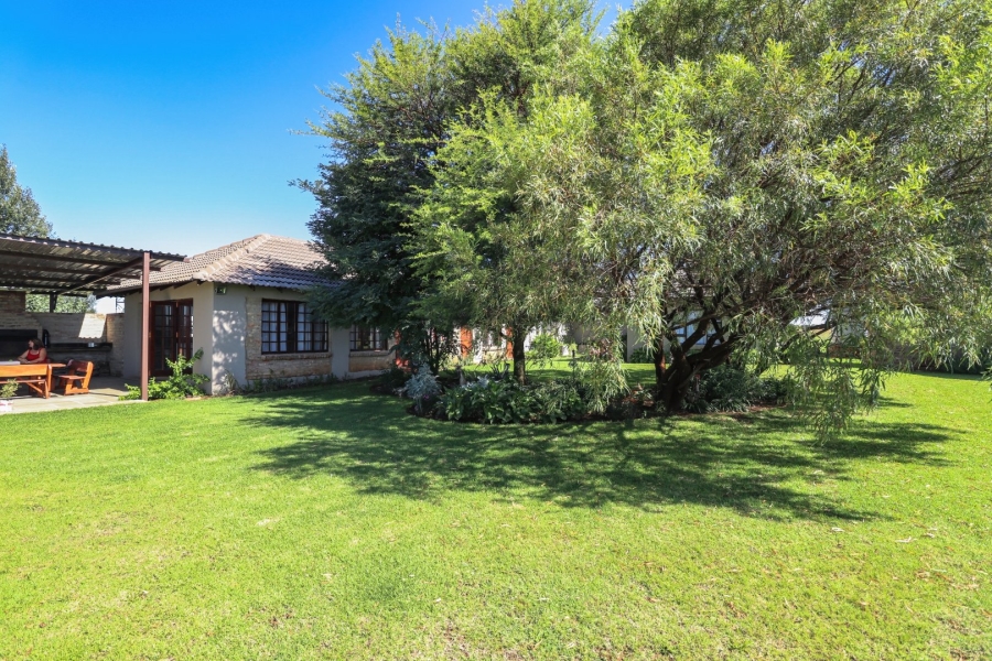 Commercial Property for Sale in La Hoff North West